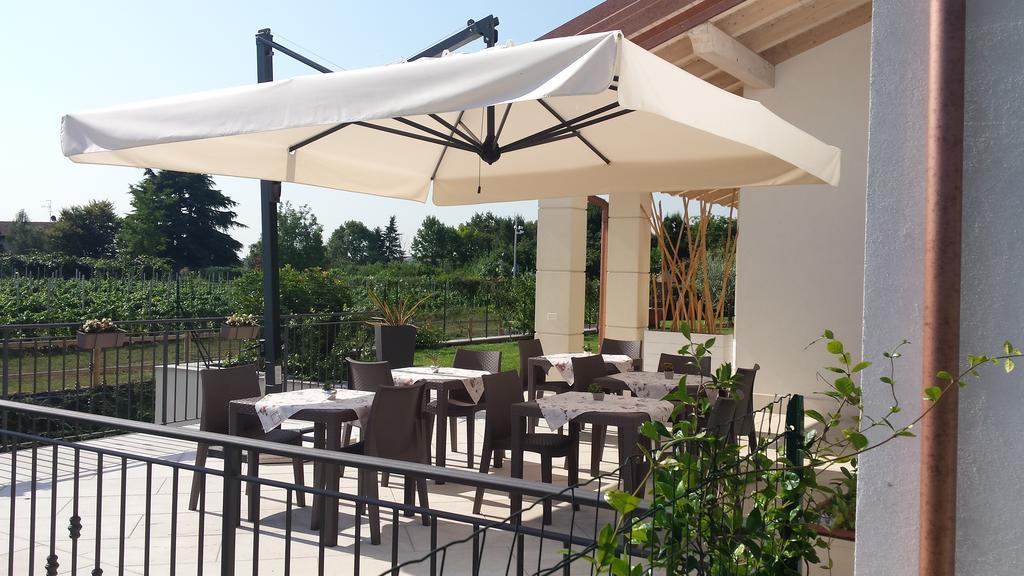 Agriturismo La Torretta Пескантина Экстерьер фото