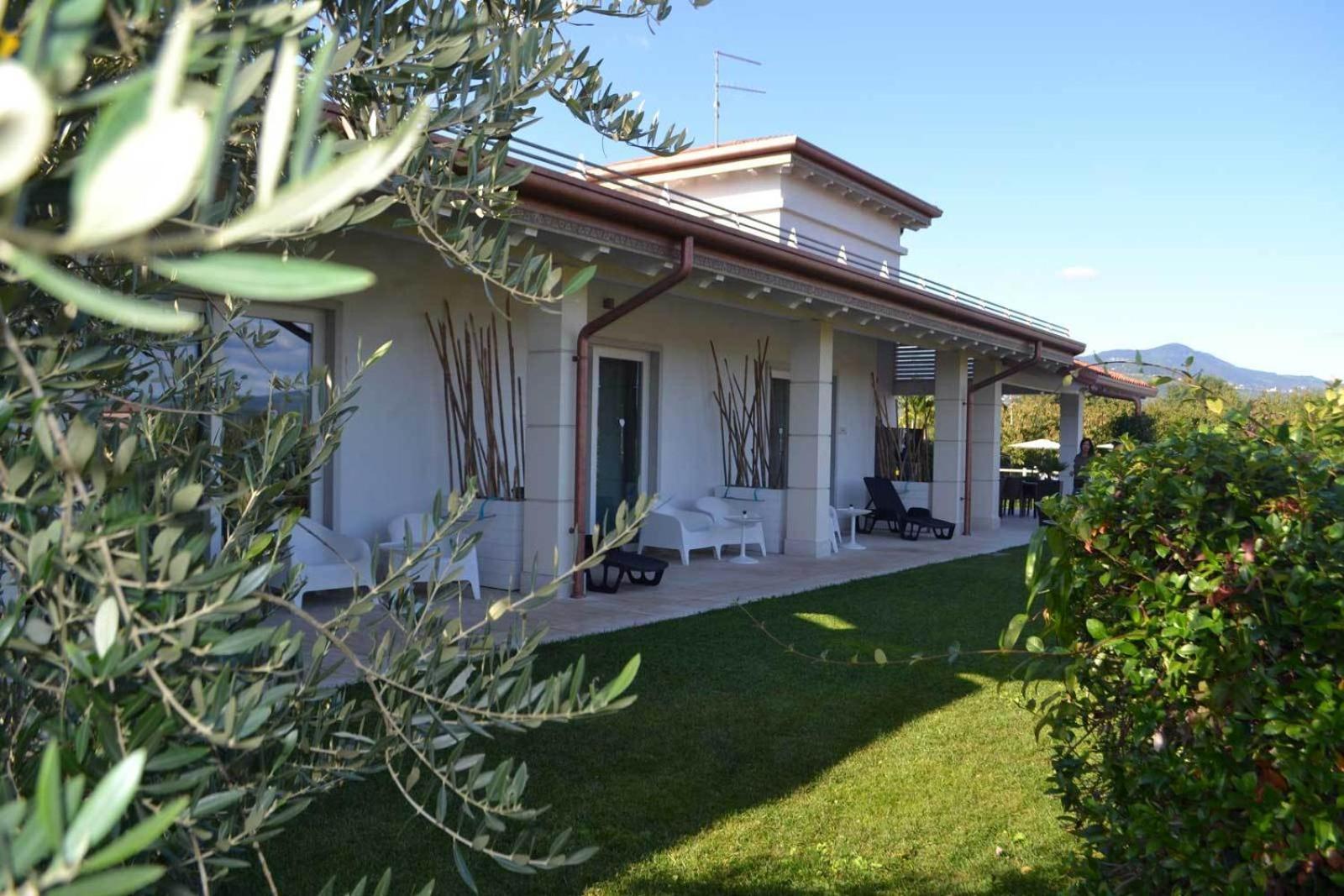 Agriturismo La Torretta Пескантина Экстерьер фото
