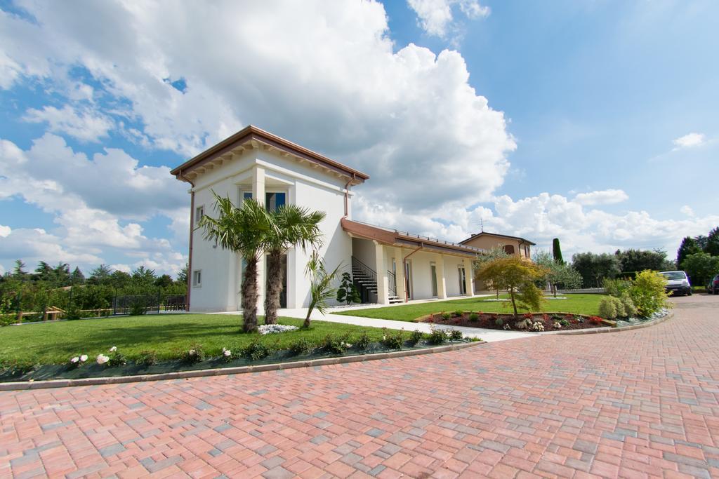 Agriturismo La Torretta Пескантина Экстерьер фото